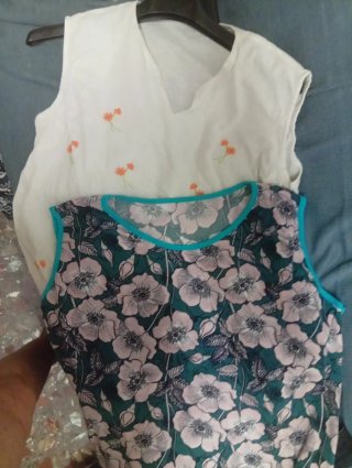 2 blusas floreadas XXL