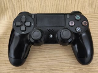 Consola PS4 Slim Nera + Controller + Uncharted 1tb