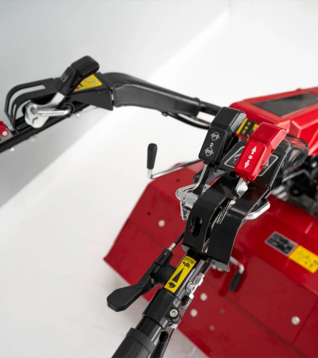 Alquiler Motocultor Roteco Avenger con accesorios