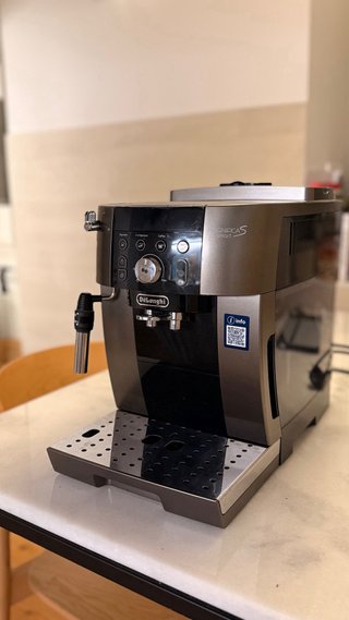 Cafetera Delonghi MagnificaS Smart