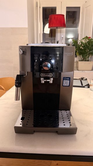Cafetera Delonghi MagnificaS Smart