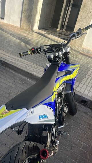 Sherco Supermotard Azul y Blanca