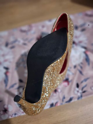Tacones de fiesta dorados talla 39