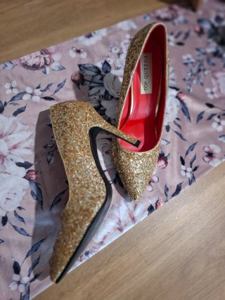 Tacones de fiesta dorados talla 39