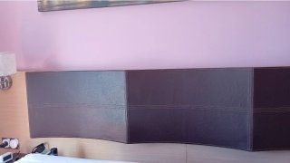 Cabezal para la cama ,  de cuero marrón