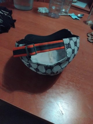 Gorro Gucci Beige y Rojo