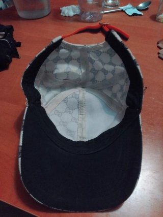 Gorro Gucci Beige y Rojo
