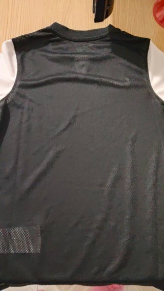 Camiseta Nike niño negra