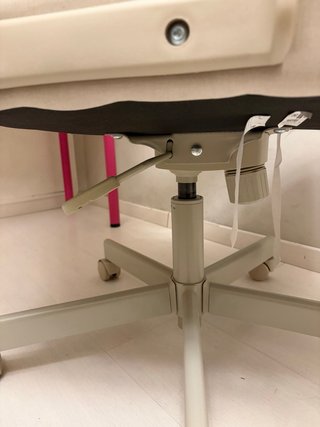 Silla de oficina Ikea beige cuero sintético