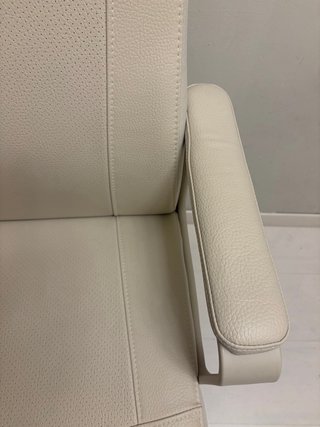 Silla de oficina Ikea beige cuero sintético