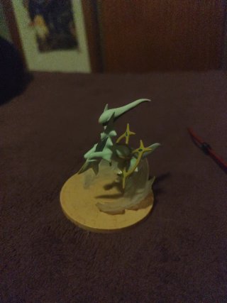Figura Arceus Pokémon