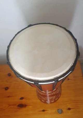 Tambor Djembe Rojo Tallado