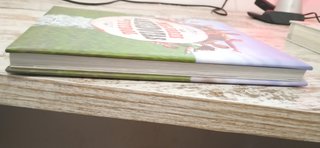 Libro de curiosidades de fútbol en muy buen estado