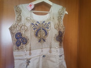 Abito tradizionale asiatico beige/oro  tg. L