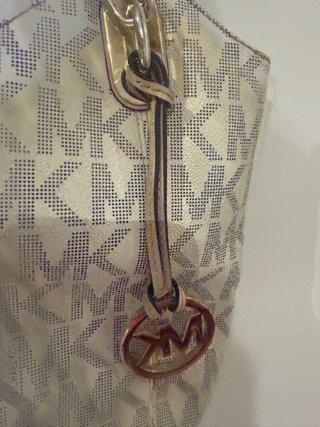 Bolso Michael Kors Beige y Dorado