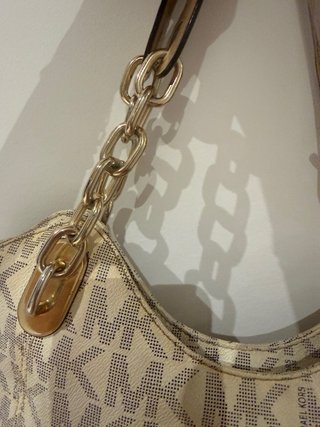 Bolso Michael Kors Beige y Dorado