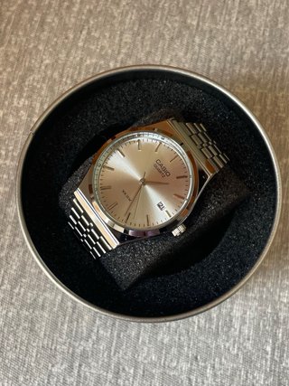 Reloj Casio MTP Plateado Entero