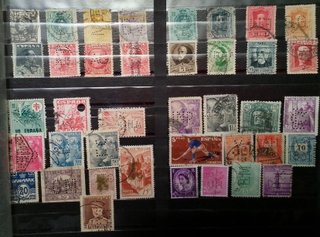 Lote de sellos taladrados
