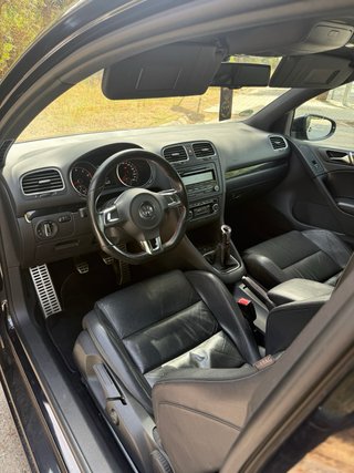 Volkswagen Golf GTI 2011