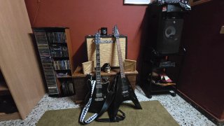 Guitarra Eléctrica Fernández V-Hawk X