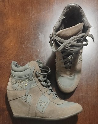 Botines Xti Piel Beige y Verde Talla 39