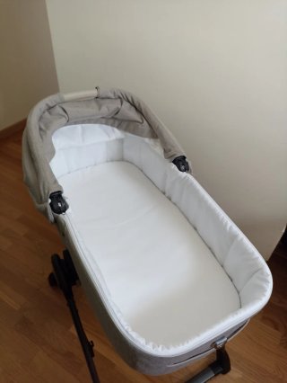 Capazo minicuna Pegperego
