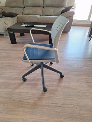 Silla de oficina ergonómica
