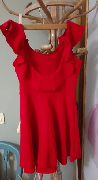 Vestido corto rojo volantes talla S