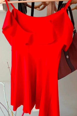 Vestido corto rojo volantes talla S