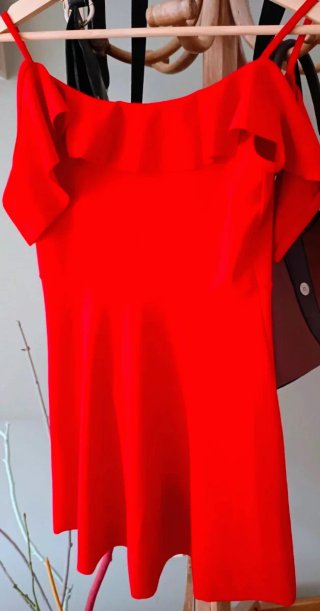 Vestido corto rojo volantes talla S
