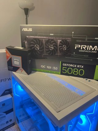 RYZEN 7 9800X3D / RTX 5080 / SSD 2TB / 32GB RAM