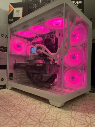 RYZEN 7 9800X3D / RTX 5080 / SSD 2TB / 32GB RAM