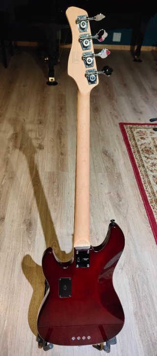 Bajo Marcus Miller Sire P7 Sunburst