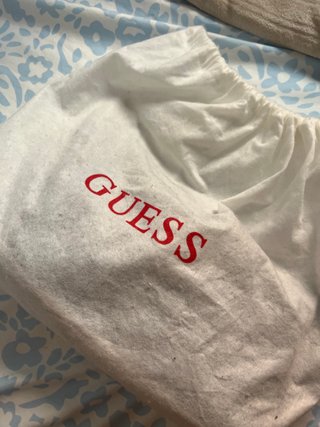 Bolso Guess Marrón Logo Frontal
