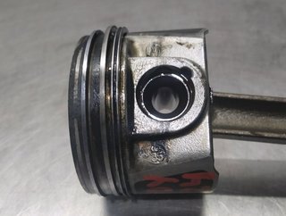 PISTON VOLKSWAGEN CADDY (2K)(02.2004) BST