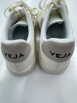 Zapatillas Veja Talla 38 Beige/Blanco