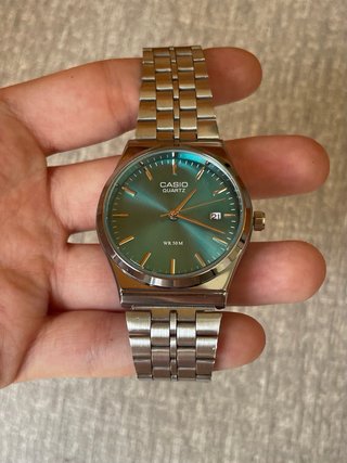 Reloj Casio MTP Plateado y Azul Agua