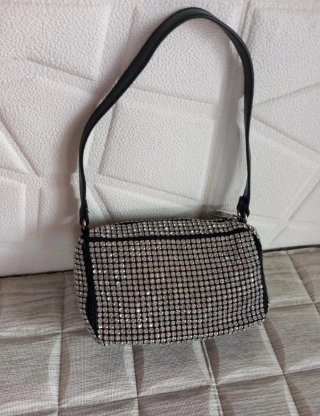 Borsetta nera con strass