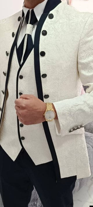 Traje de vestir blanco y negro