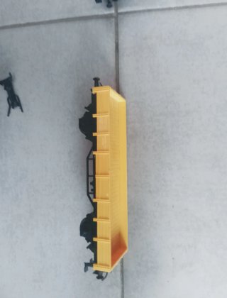 Locomotora Maqueta DB 81 005 y vagones