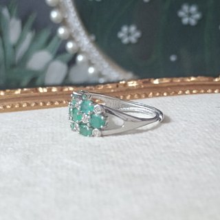 Anillo de plata Esmeralda Natural