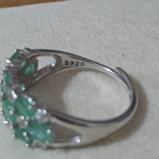 Anillo de plata Esmeralda Natural