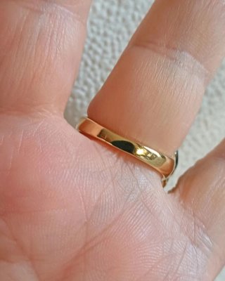 Anello dorato smalto blu zirconi