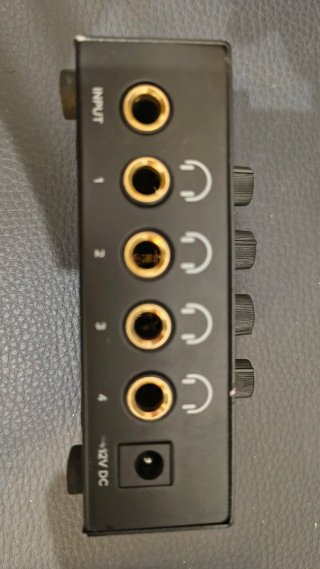 Mackie HM-4 Amplificatore Cuffie 4 Canali