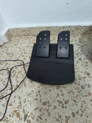 Volante BMW PS5/PS4/PC con Pedales