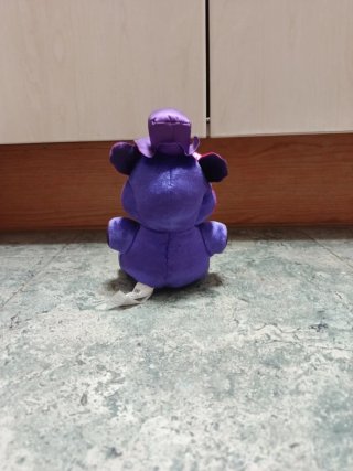 Peluche Freddy Special Delivery Morado