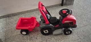 Tractor a batería 6V con remolque