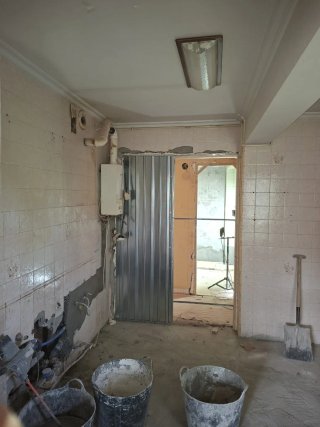 Adaptación de habitacion en sala.