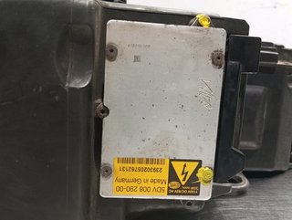 FARO DERECHO AUDI A8 (4E) ASE 15811800