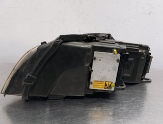 FARO DERECHO AUDI A8 (4E) ASE 15811800